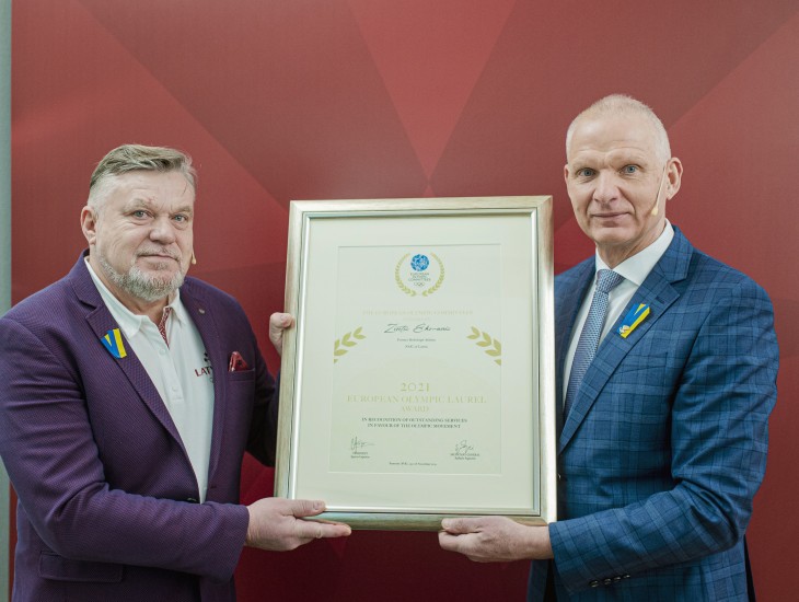 Zintis Ekmanis saņem EOC Olimpisko Lauru balvu