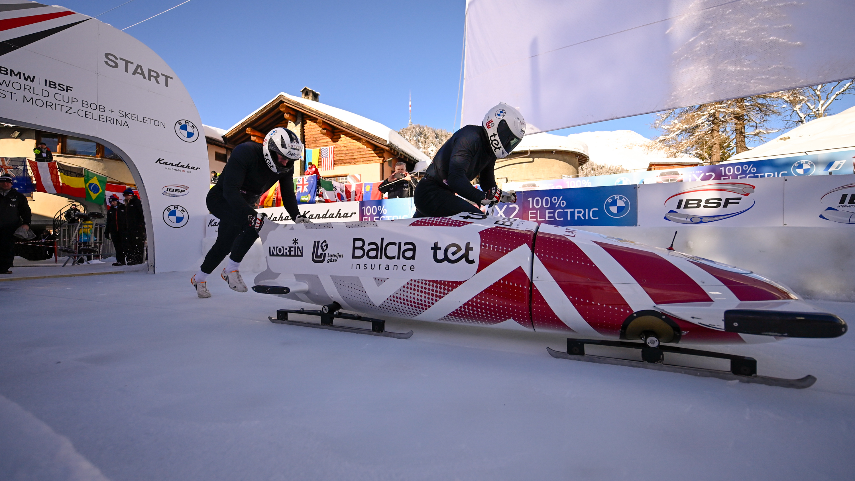 Latvijas bobslejisti Cipulis / Spriņģis izcīna 5.vietu Pasaules kausa posmā Sanktmoricā